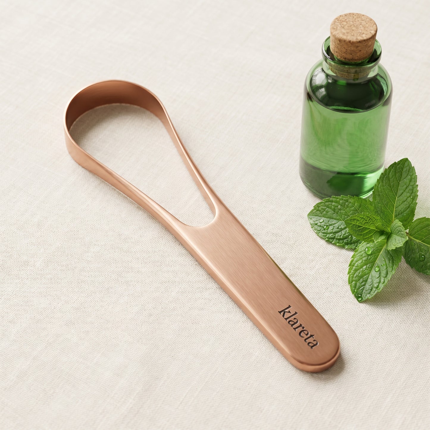 🎁 FREE Klareta Copper Tongue Scraper